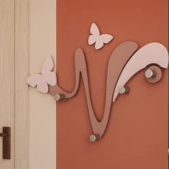 Appendiabiti da parete per cameretta farfalle legno colore rosa nuvola
