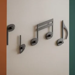Appendiabiti note musicali a parete colore grigio quarzo per ingresso
