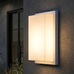 Applique per esterno balcone isyluce bianca moderna