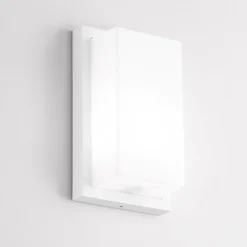 Applique per esterno balcone isyluce bianca moderna