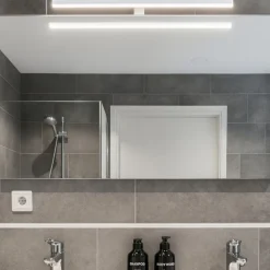 Applique bagni bianco per specchio fissaggio clip 18w 3000k