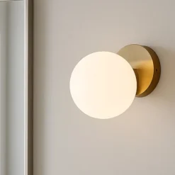 Applique bagni sfera in vetro bianco metallo ottone ip44