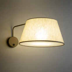 Applique con braccio orientabile beige in tessuto per comodino camera da letto