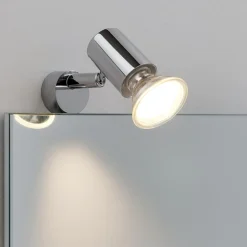 Applique cromo per bagno moderno con luce orientabile
