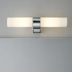 Applique da bagno moderno due luci cromo vetro bianco