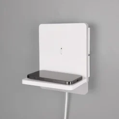 Applique da comodino bianco con presa usb base ricarica telefono