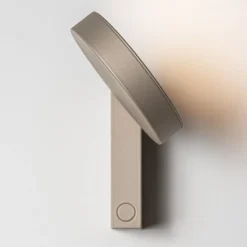 Applique da comodino vivida noxs sabbia orientabile led cct dimmerabile presa usb