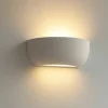 Applique gesso bianco forma mezza conca