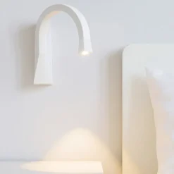 Applique linea light snake w3 con interruttore squadrato bianco