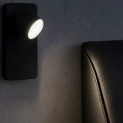 Applique nero con interruttore per camera da letto linea light beebo w