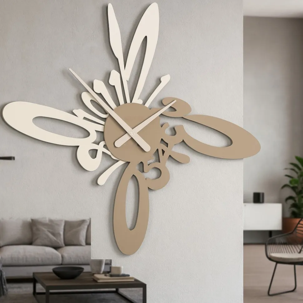 Armonico orologio da parete numeri moderni legno colore caffelatte