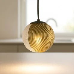 Bella ondaluce lampada a sospensione vetro decorato oro