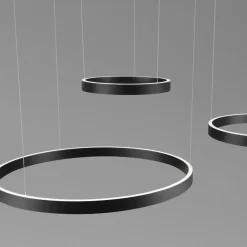 Composizione lampadari led cerchi nero per soggiorno moderno
