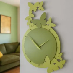 Dancing butterfly orologio da parete moderno legno colore verde oliva