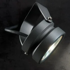 Faretto con picchetto nero da esterno 9w 3000k ottica 24 ip65