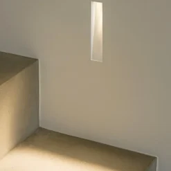 Faretto segnapasso di gesso da incasso a scomparsa