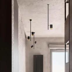 Faretto asta da incasso a soffitto orientabile nero oro