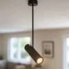 Faretto con asta nero orientabile per soffitto
