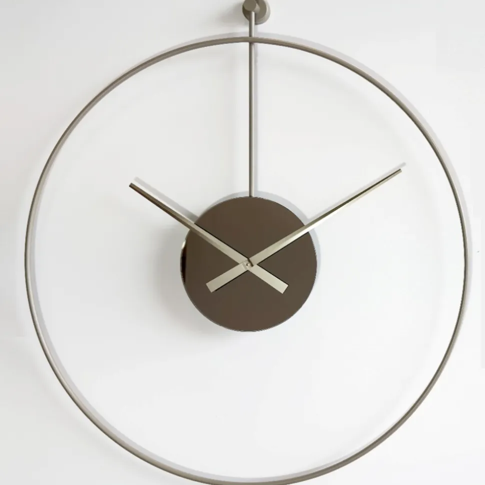 Grande orologio a parete design minimalista effetto specchio bronzo