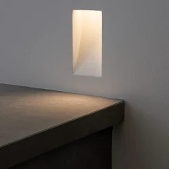 Isyluce segnapasso di gesso da incasso per interni