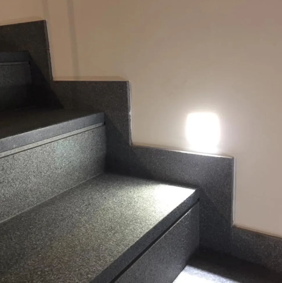 Isyluce segnapasso faretto gesso da incasso a scomparsa