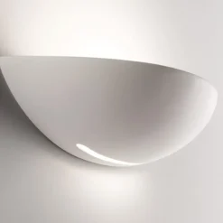 Isyluce shell applique di gesso bianca
