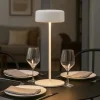 Lampada da tavolino per esterno maytoni bianca led da 2200k a 4000k