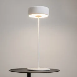 Lampada da tavolino per esterno maytoni bianca led da 2200k a 4000k