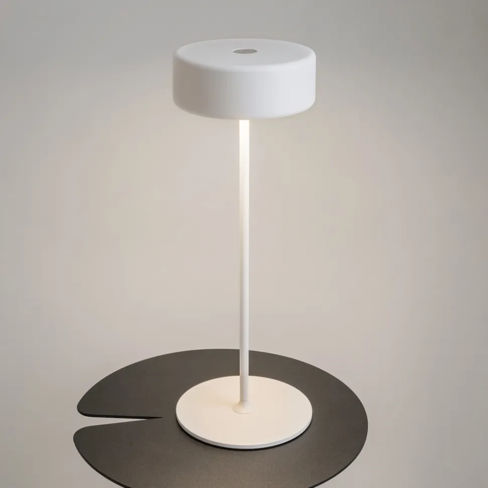 Lampada da tavolino per esterno maytoni bianca led da 2200k a 4000k