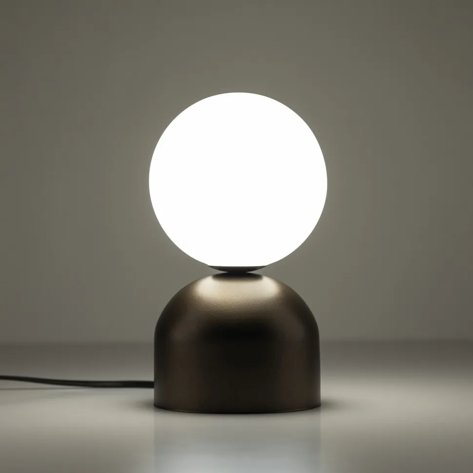 Lampada da comodino marrone sfera bianca design moderna
