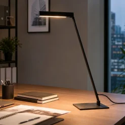 Lampada da scrivania nera design moderna sottile led 3w 2700k