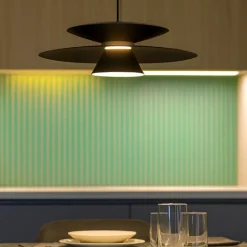Lampadario design nero per tavolo da pranzo cucina moderna
