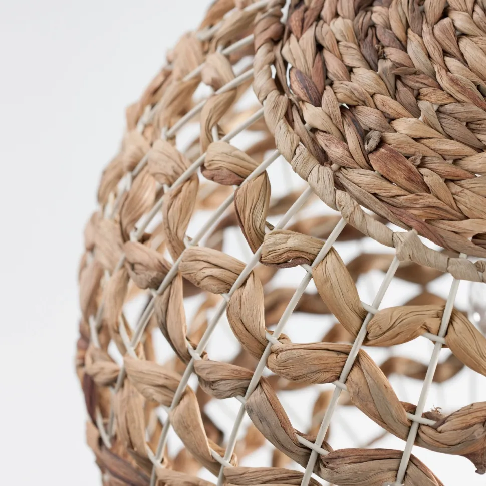 Lampadario a sospensione sfera di rattan e giacinto essiccato per camera da letto