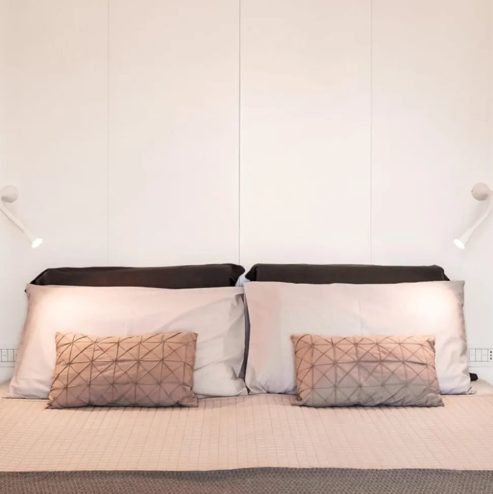 Linea light snake w1 applique led 2w 3000k bianco orientabile