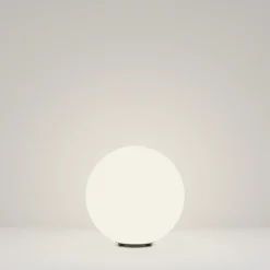 Maytoni erda lampada da esterno sferica moderna con picchetto ip54