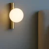 Maytoni avant-garde applique oro sfera di vetro per comodino camera da letto