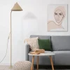 Piantana sabbia design moderno cono di metallo da lettura