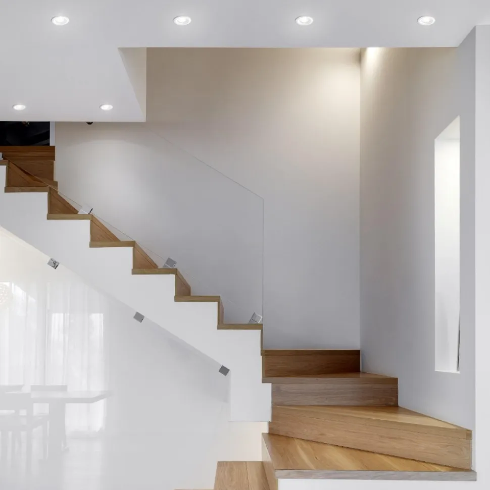 Rotondo faretto metallo bianco da incasso a soffitto isyluce