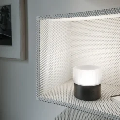 Vivida lampada da tavolo pilastro vetro bianco led dimmerabile cct