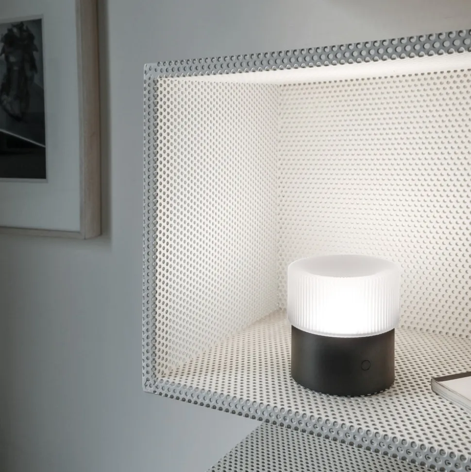 Vivida lampada da tavolo pilastro vetro bianco led dimmerabile cct
