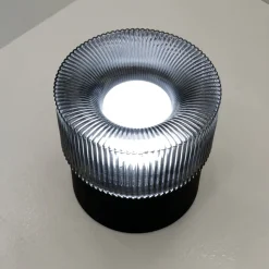 Vivida lampada da tavolo pilastro vetro fumè led cct