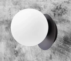 Vivida pearl applique bronzo vetro bianco design moderno led 8w 3000k