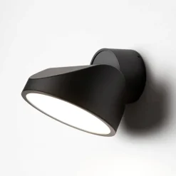 Vivida tarp applique da parete orientabile nera led cct dimmerabile