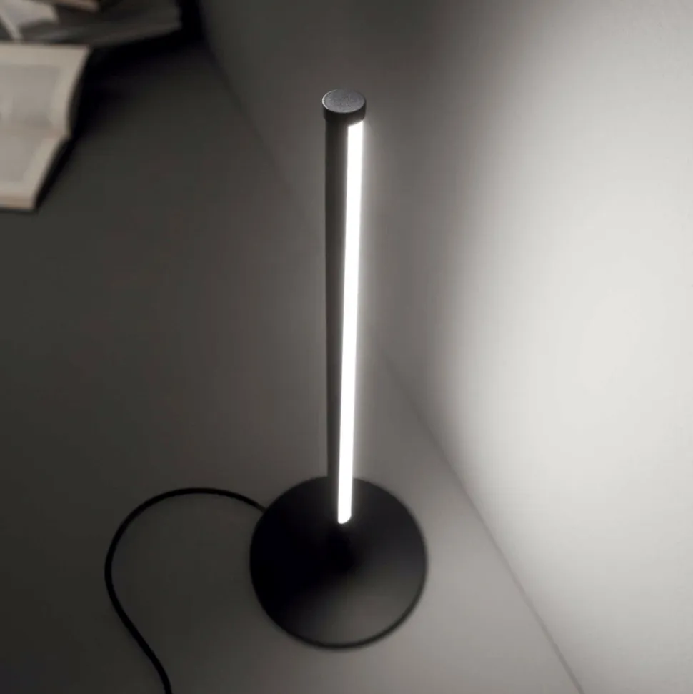 Yoko ideal lux lampada da tavolo per salotto led 3000k nero